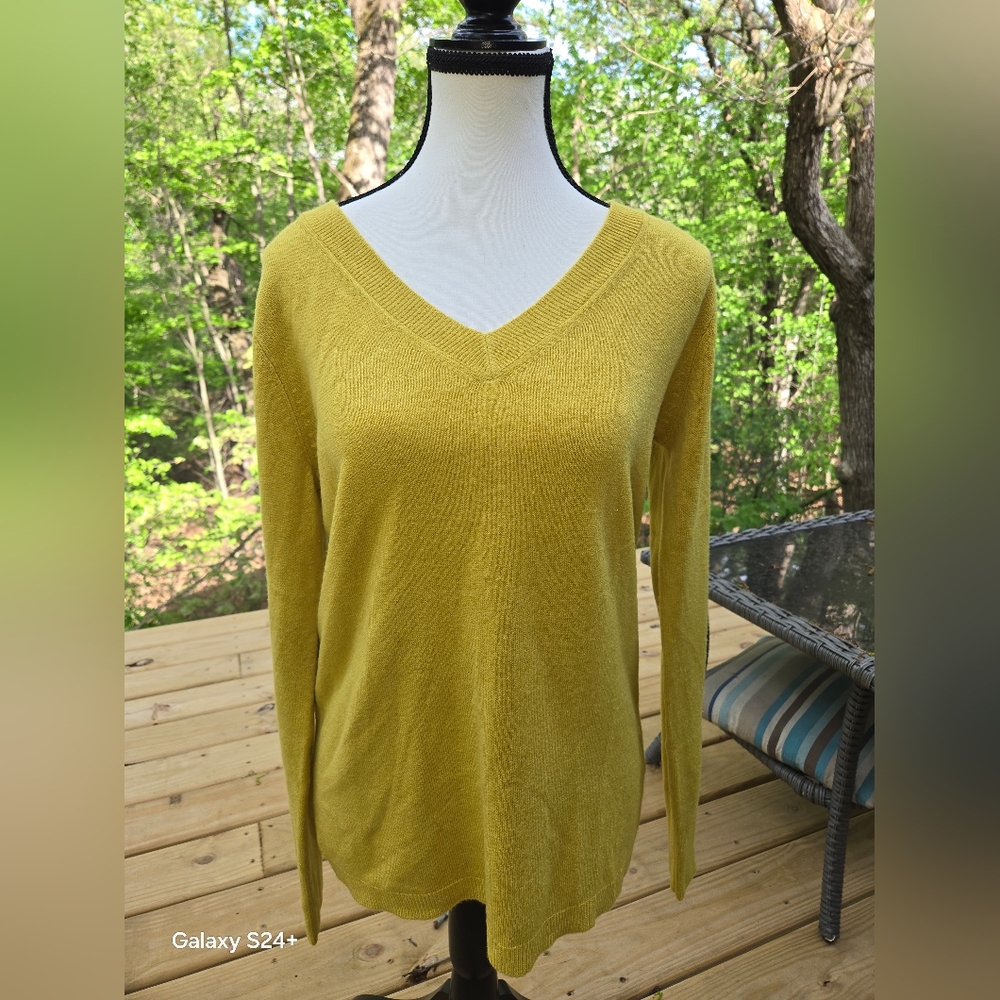 NWOT Croft & Barrow Yellow Knit Sweater